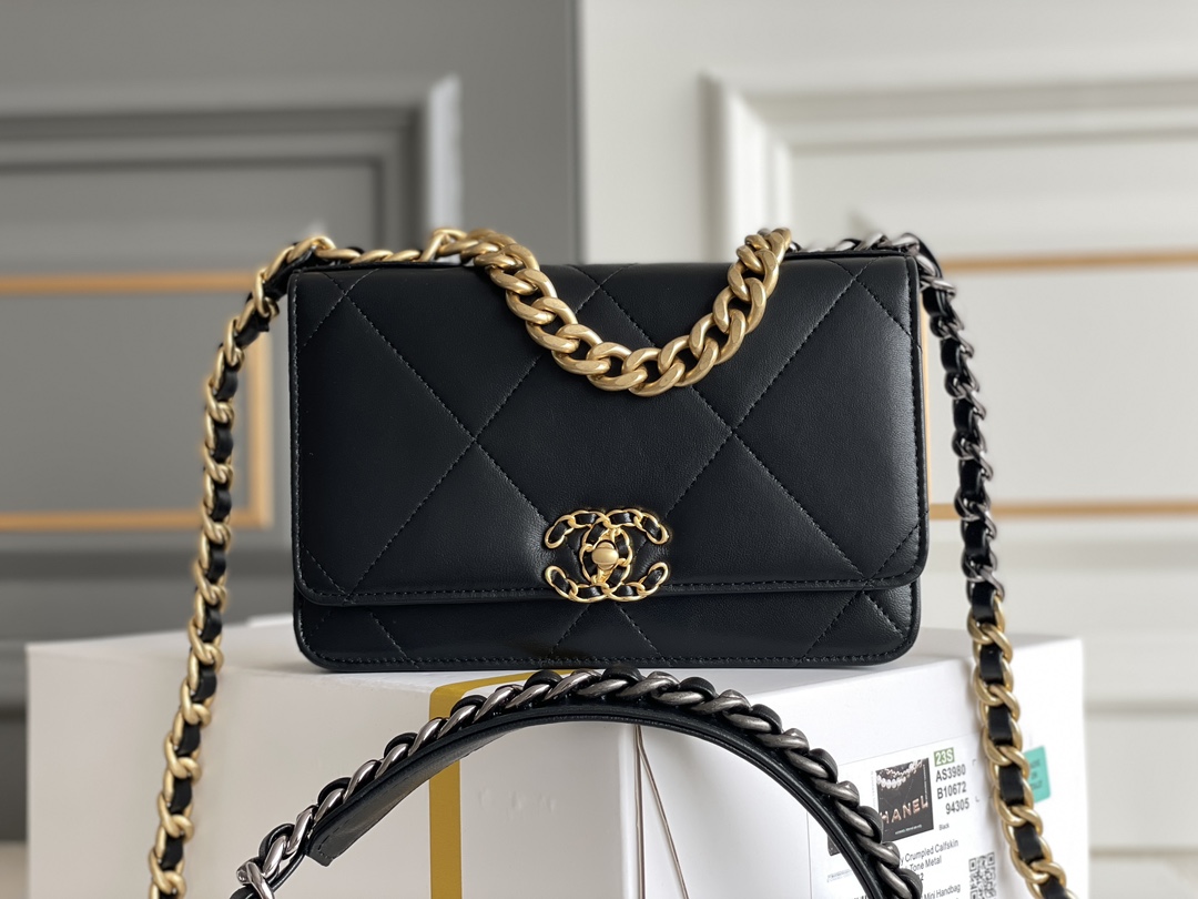 Chanel 19 Bags